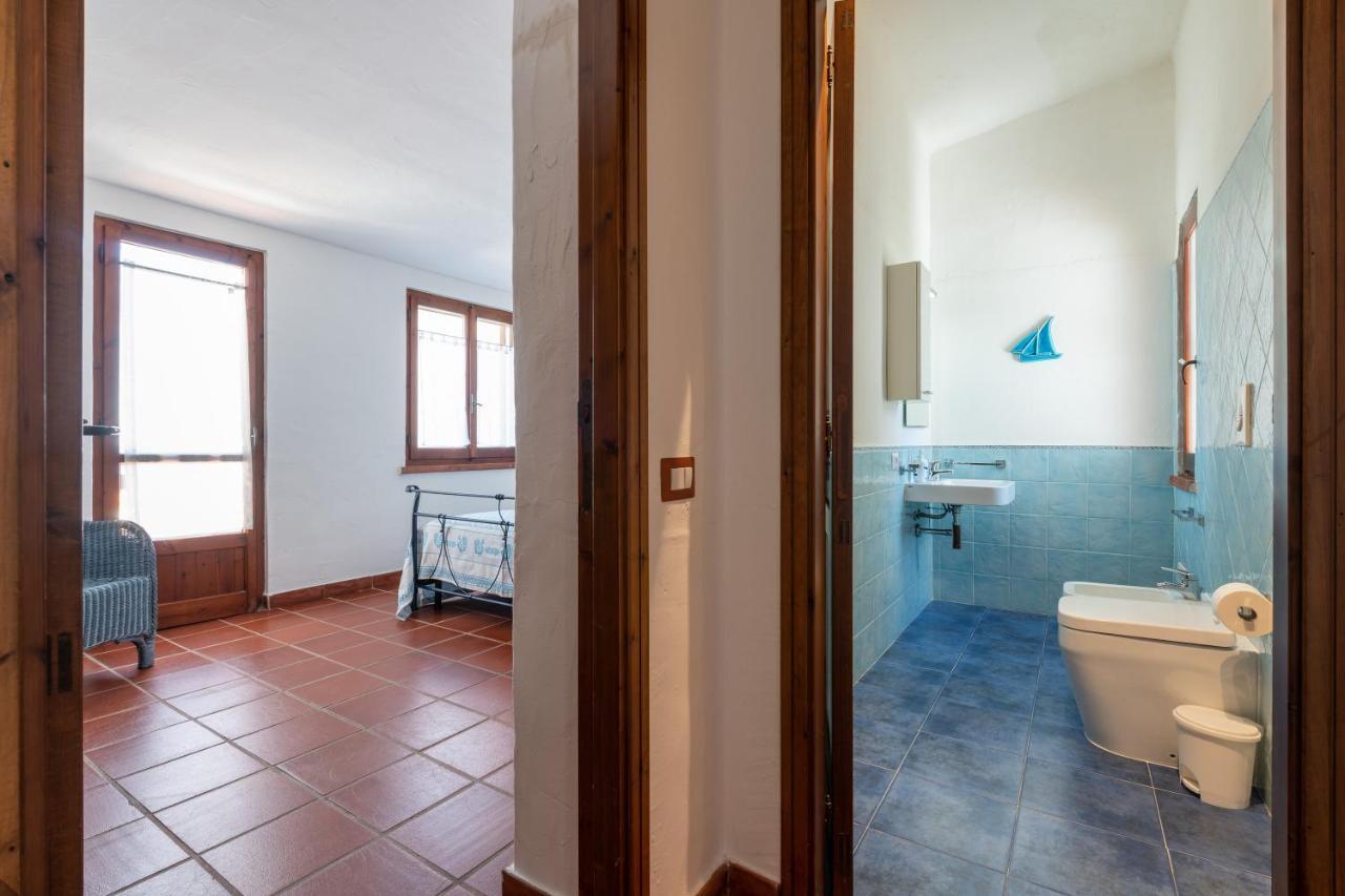 Damiano Holiday House Porto Columbu - Perd'E Sali Exteriör bild